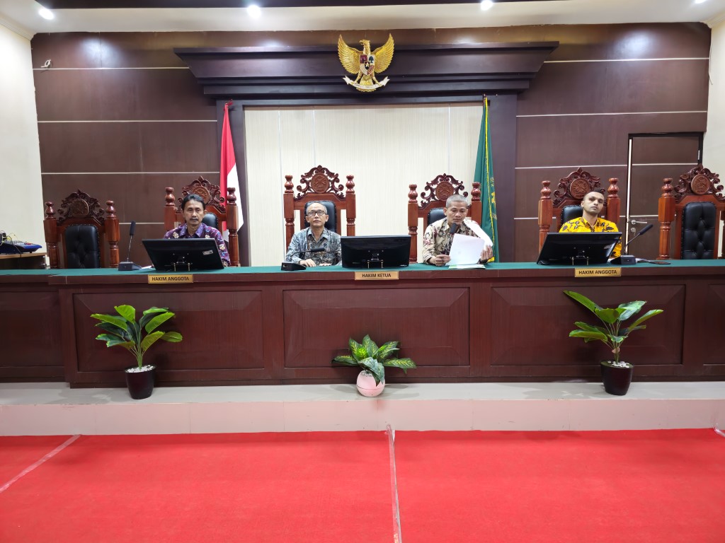 20231130 085935 Medium